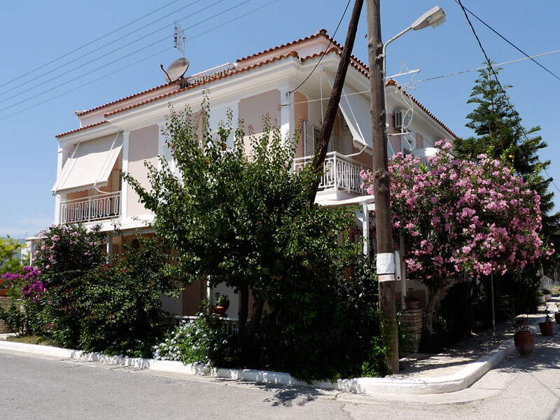 Spiti Hotel in Ireon